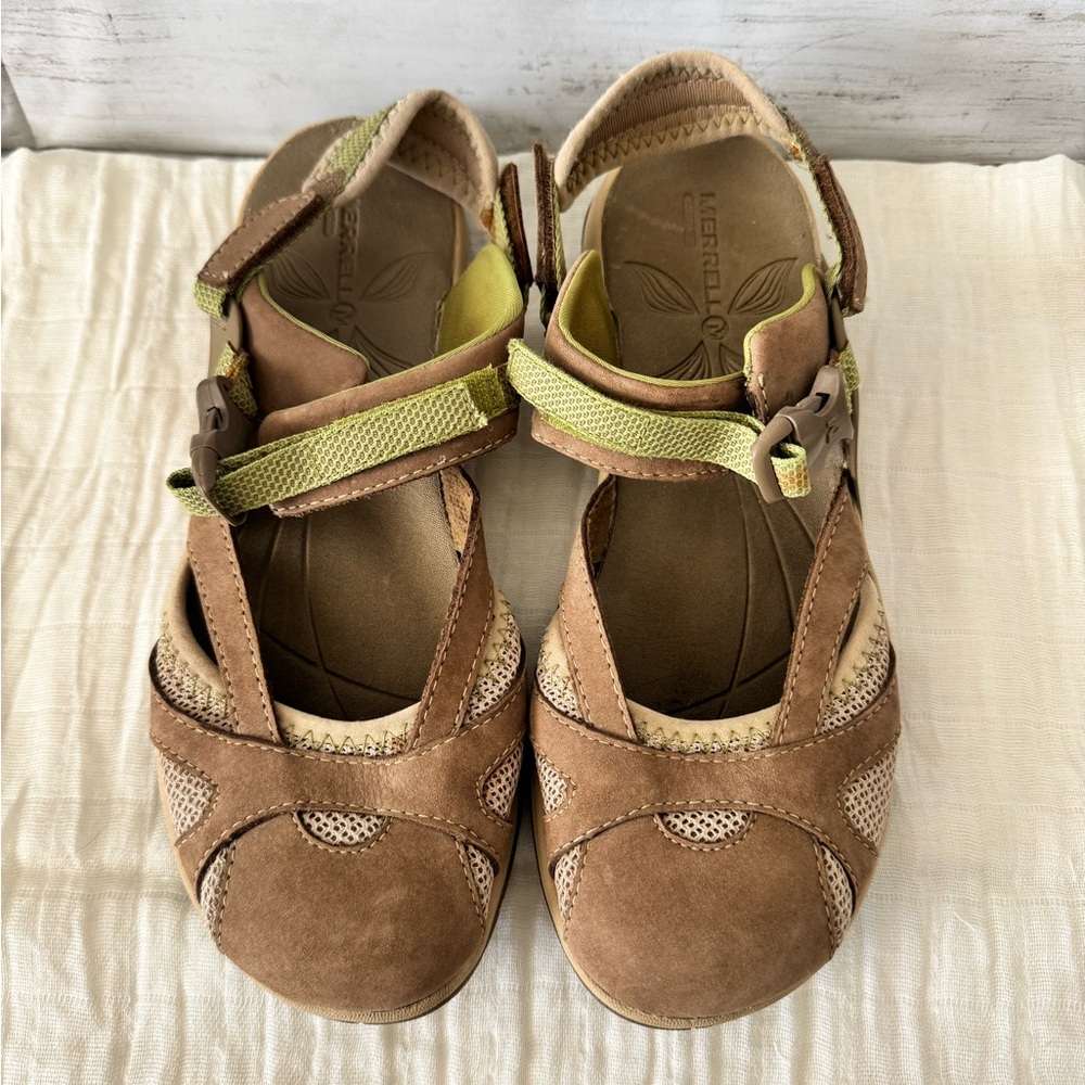 Merrill Wild Dove Hiking Sandal